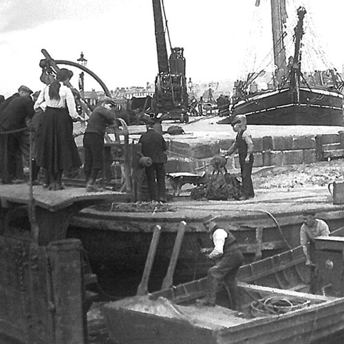 old image of Montrose Port